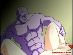 Un monstre démonte une jeune rouquine