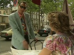 Une video vintage avec une femme au foyer bien bandante